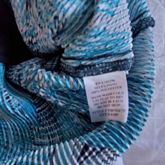 Connected Apparel Tiered V-Neck Dress 8 - Picture 5 of 8